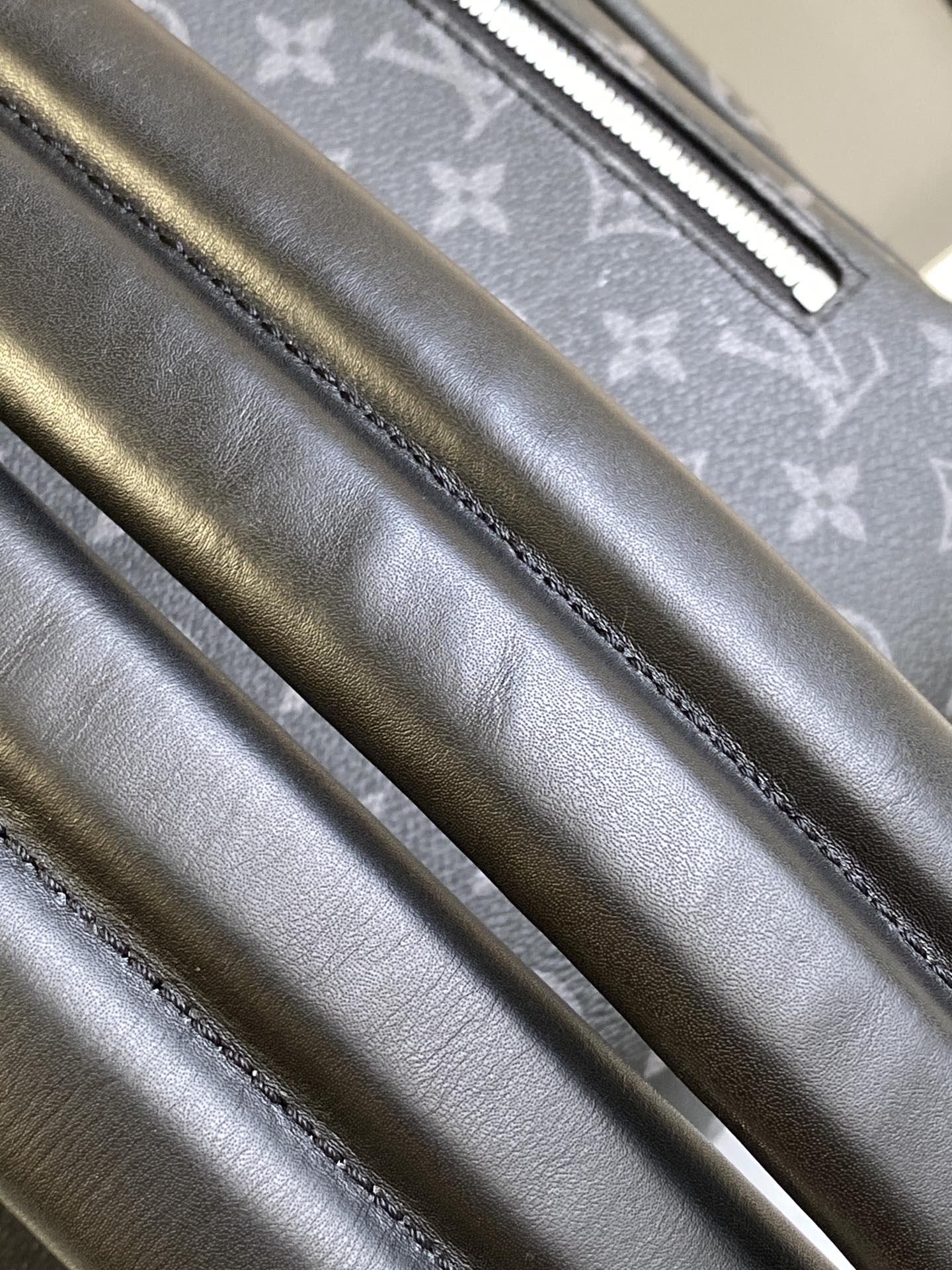 LOUIS VUITTON STEAMER BACKPACK 45 IN GUN METAL MONOGRAM ECLIPSE CANVAS AND BLACK CALFSKIN SILVER BUCKLE