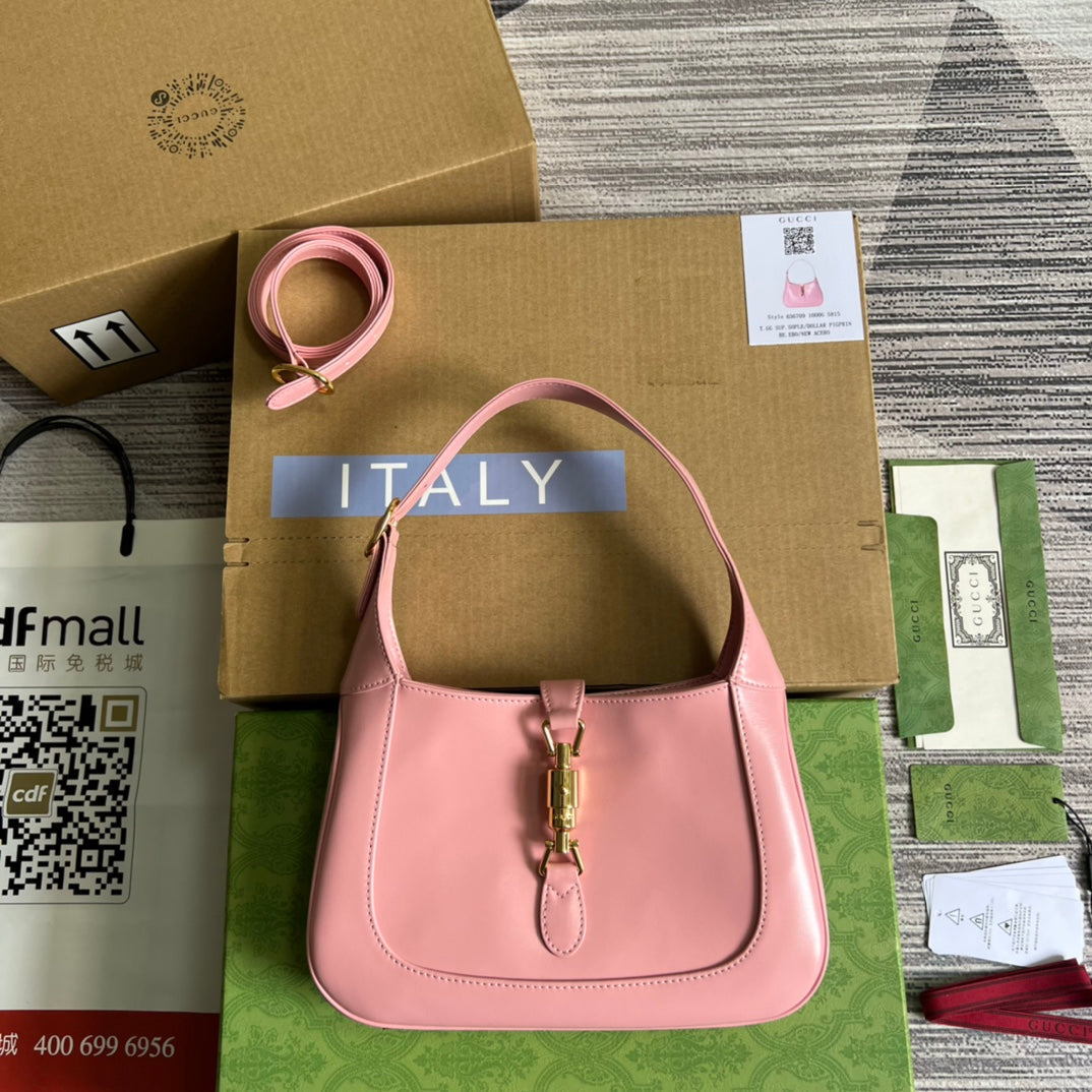 GUCCI JACKIE SMALL 28 SHOULDER BAG IN PINK PASTEL CALFSKIN