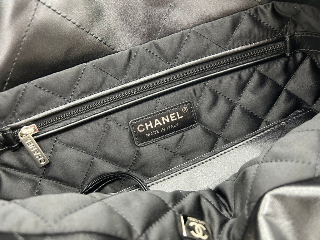 CHANEL MEDIUM 37 HANDBAG IN BLACK CALFSKIN SILVER HARDWARE