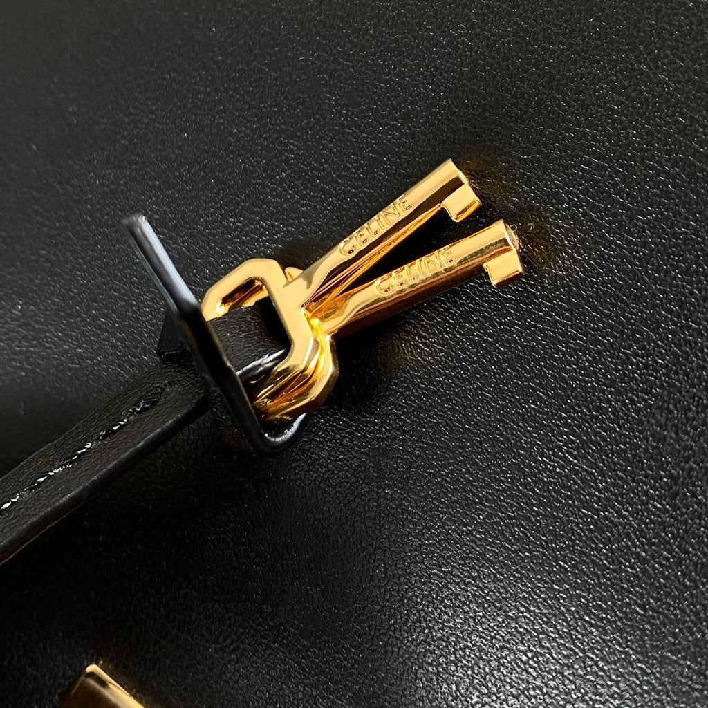 CELINE CABAS TRIOMPHE 37 BLACK IN SMOOTH CALFSKIN