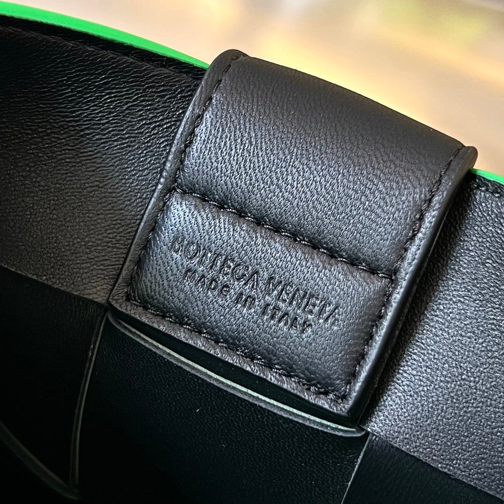 BOTTEGA VENETA PHONE BAG 18 IN PARAKEET LAMBSKIN