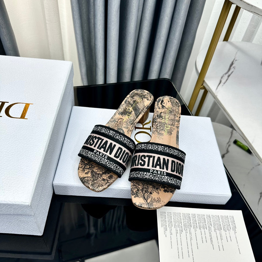 DIOR CD Mule Dway Heeled Slide 45mm Style 48