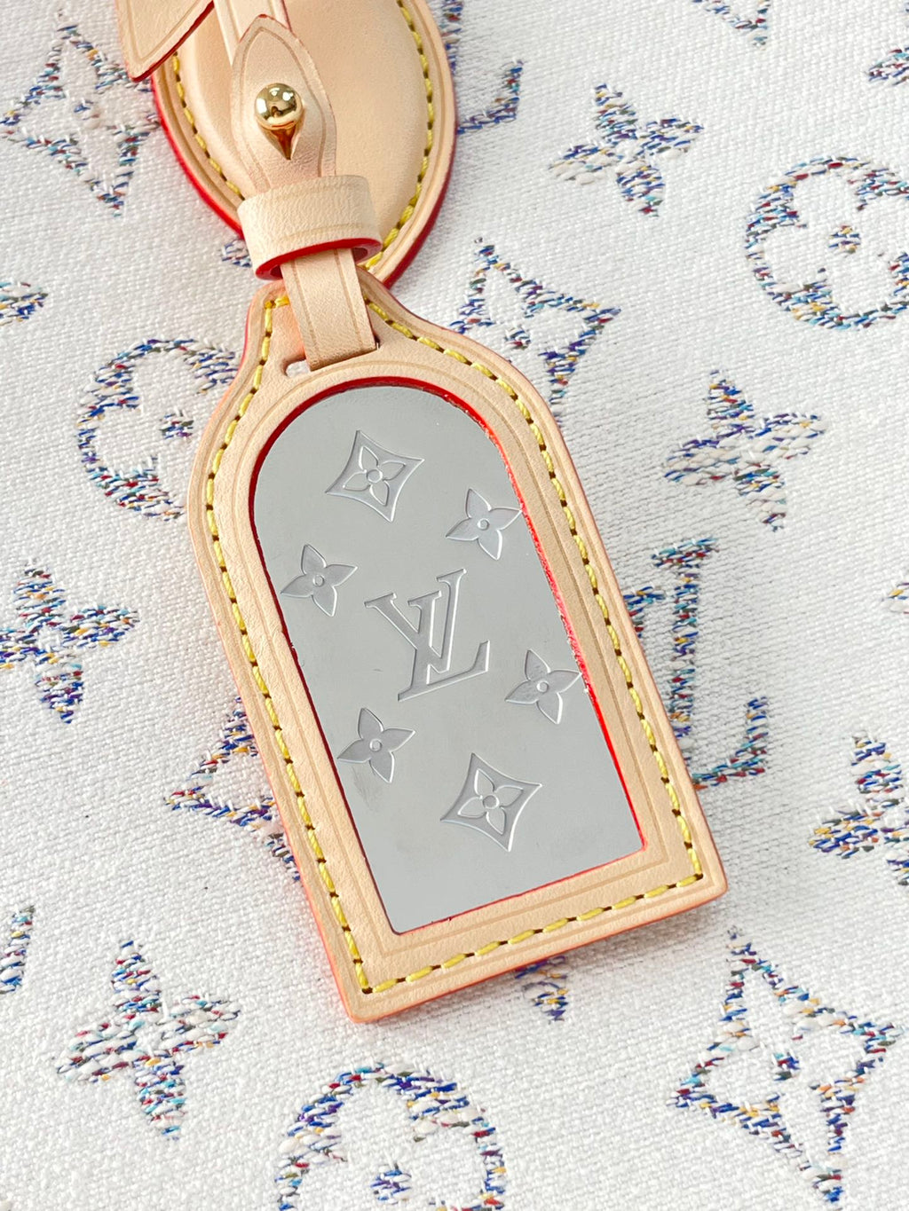 LOUIS VUITTON ONTHEGO MM 35 IN WHITE MONOGRAM JACQUARD FABRIC