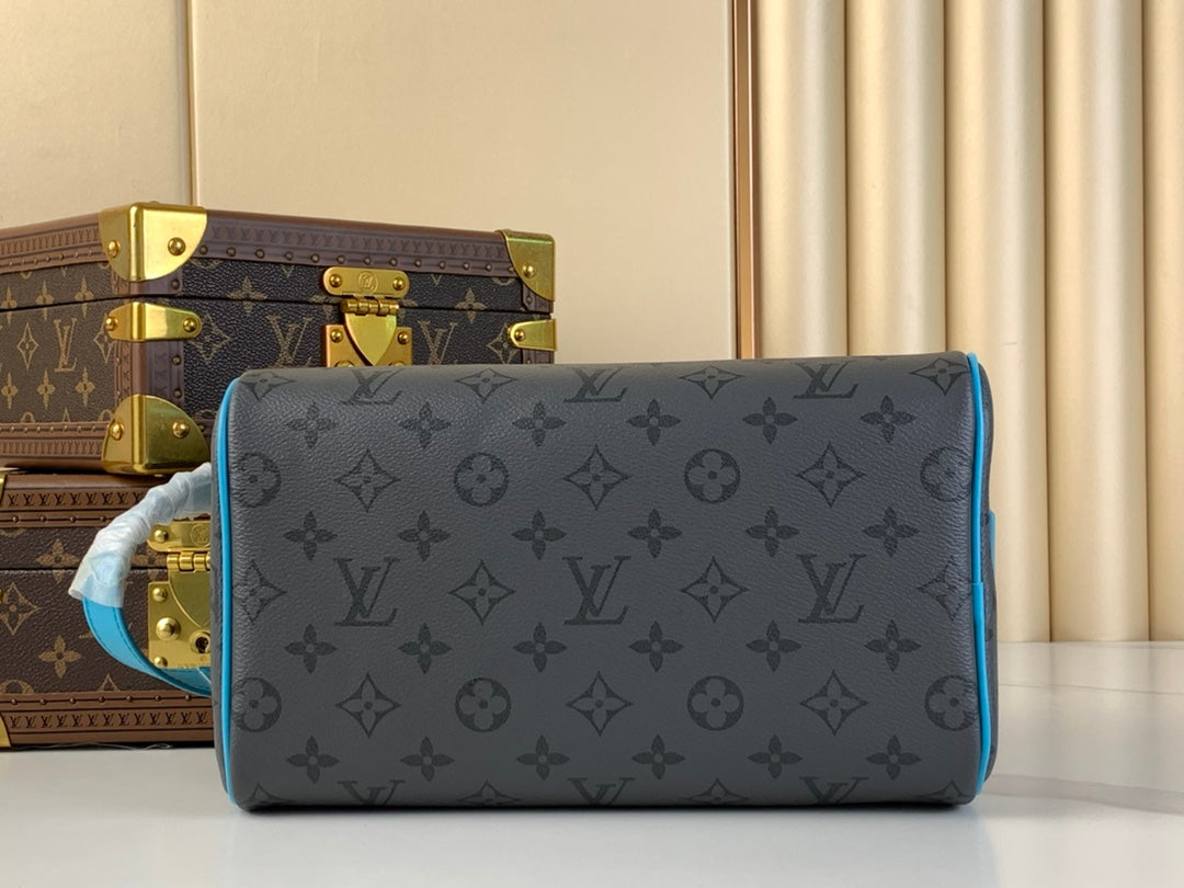 LOUIS VUITTON DOPP KIT 28 IN GUN METAL MONOGRAM ECLIPSE CANVAS AND TURQUOISE CALFSKIN TRIM