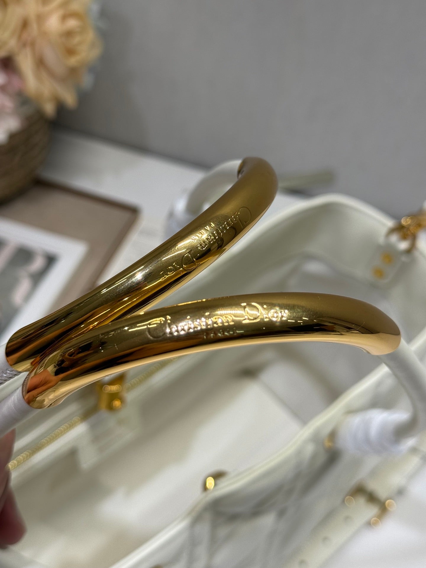 DIOR MEDIUM 37 TOUJOURS BAG IN WHITE MACROCANNAGE LAMBSKIN