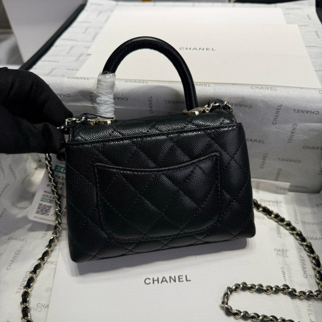 CHANEL MINI FLAP BAG 14 IN BLACK GRAINED CALFSKIN GOLD HARDWARE