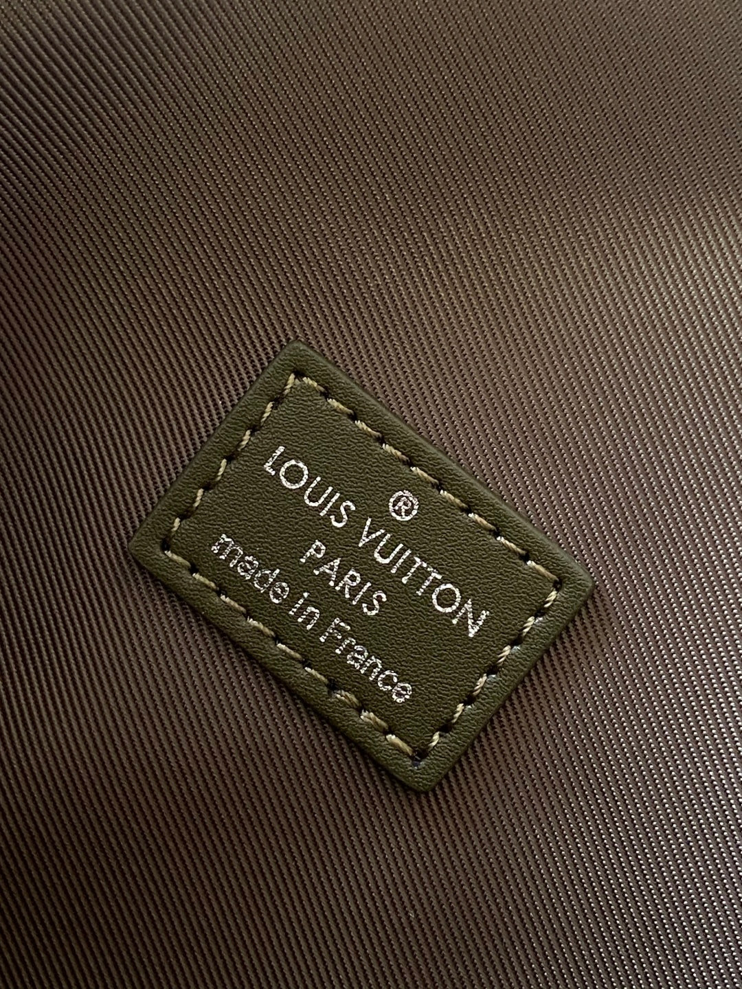 LOUIS VUITTON STEAMER WEARABLE WALLET 16 IN BEIGE AND KHAKI COLORWAY COATED CANVAS