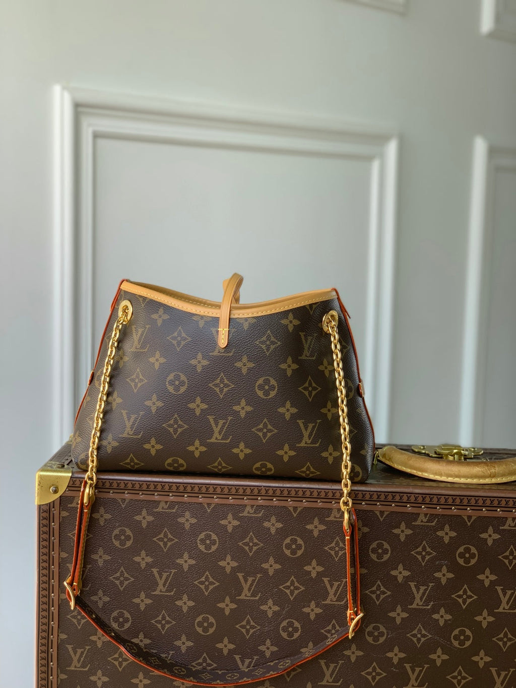 LOUIS VUITTON CARRY ALL 26 IN BROWN MONOGRAM CANVAS AND CALFSKIN GOLD HARDWARE