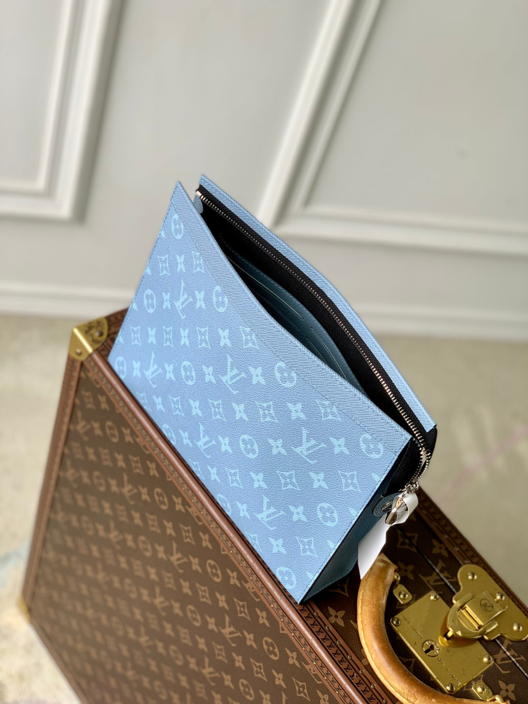 LOUIS VUITTON POCHETTE VOYAGE 26 IN LIGHT BLUE MONOGRAM ECLIPSE CALFSKIN