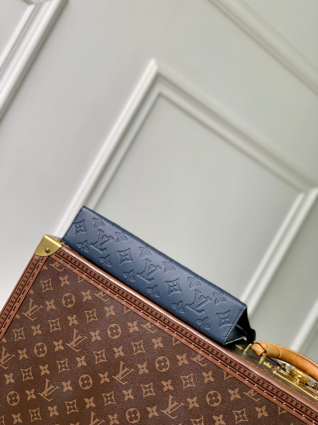 LOUIS VUITTON POCHETTE VOYAGE 27 IN DARK BLUE MONOGRAM ECLIPSE CALFSKIN EMBOSSED LOGO