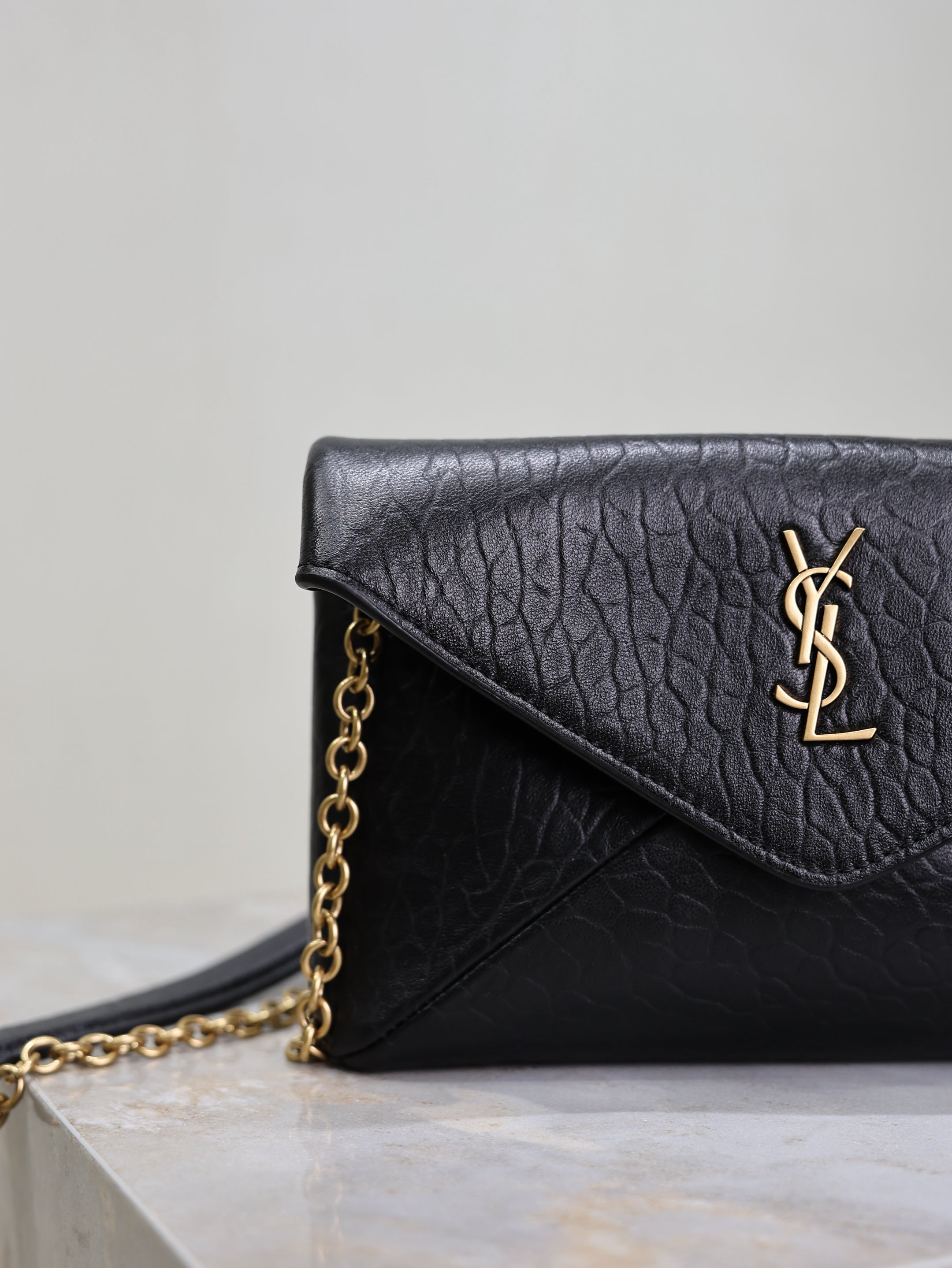 YSL 25S CALYPSO MINI 19 IN BLACK LAMBSKIN GOLD HARDWRE