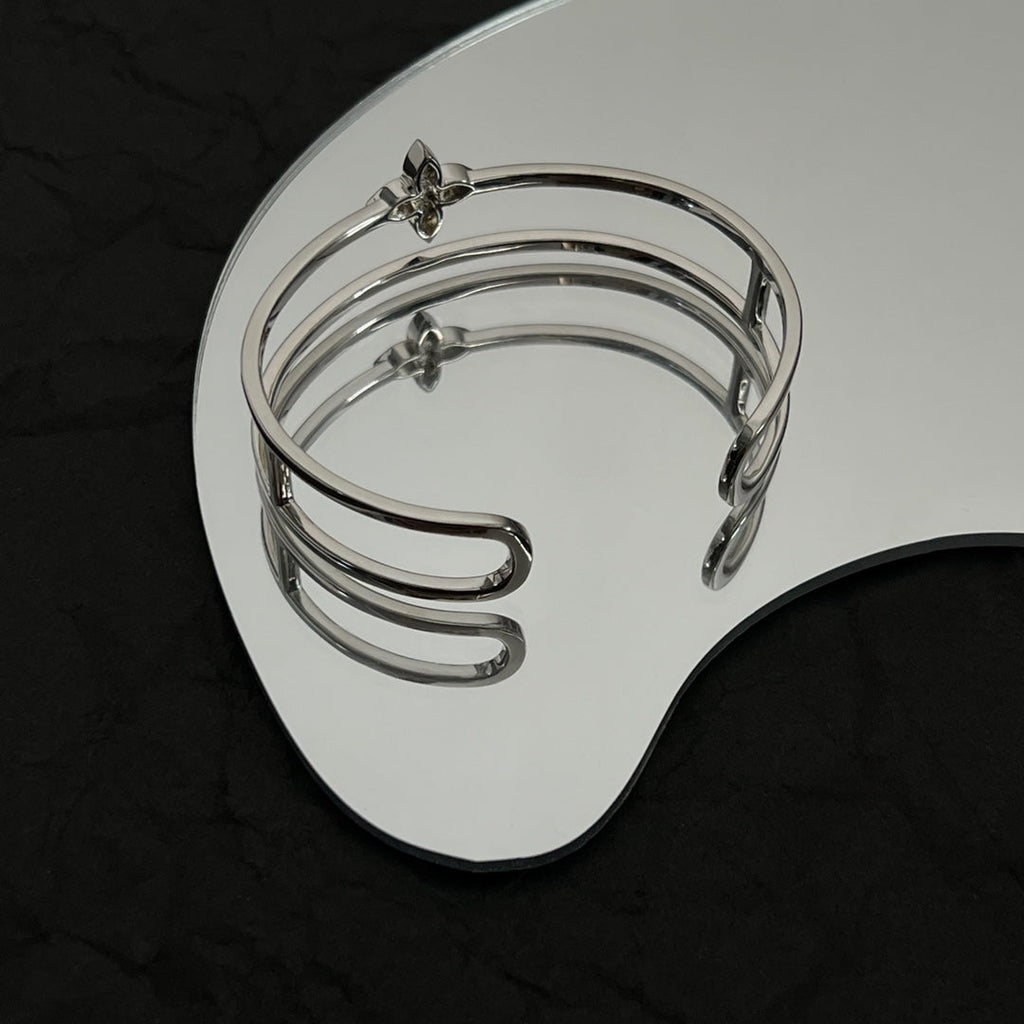 18K Louis Vuitton Idylle Blossom Two-Row Bracelet
