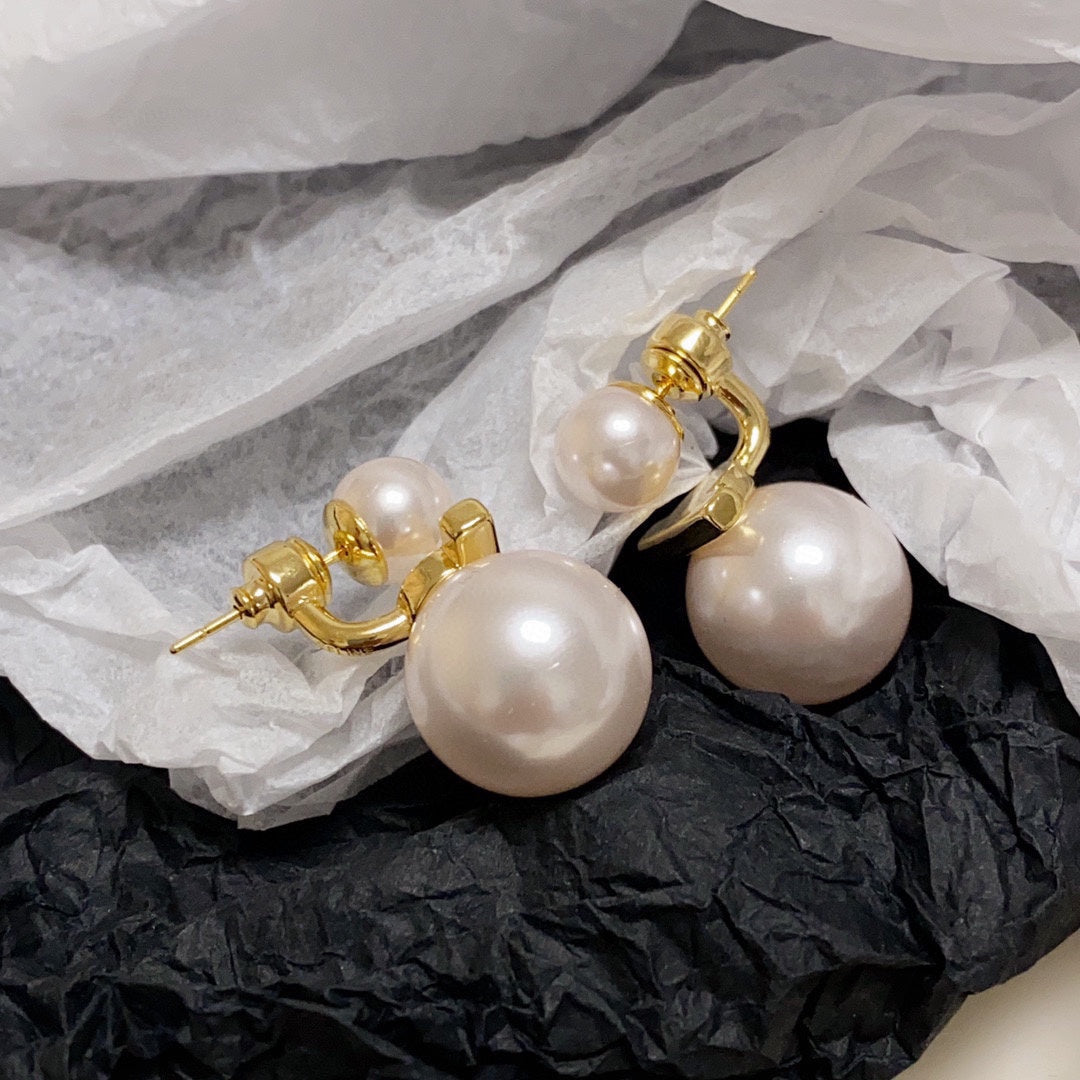 18K Celine Pearl Earrings