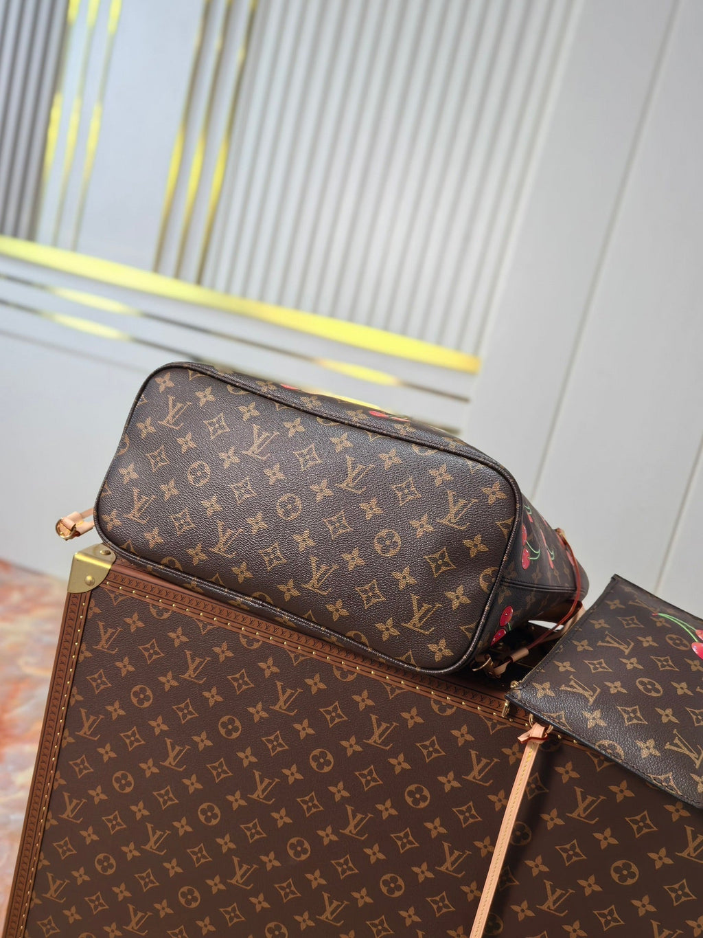 LOUIS VUITTON LV 25S NEVERFULL 31 IN DARK BROWN MONOGRAM CHERRY LEATHER TRIM GOLD HARDWARE