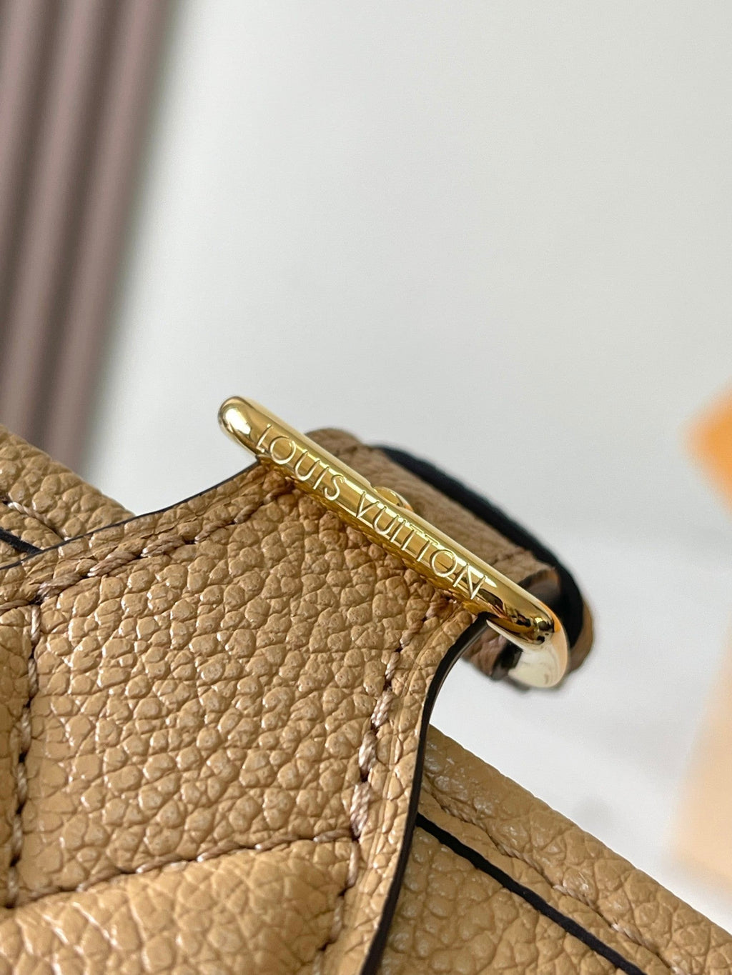 LOUIS VUITTON DIANE 23 IN WARM TAN BROWN EMBOSSED GRAINED CALFSKIN