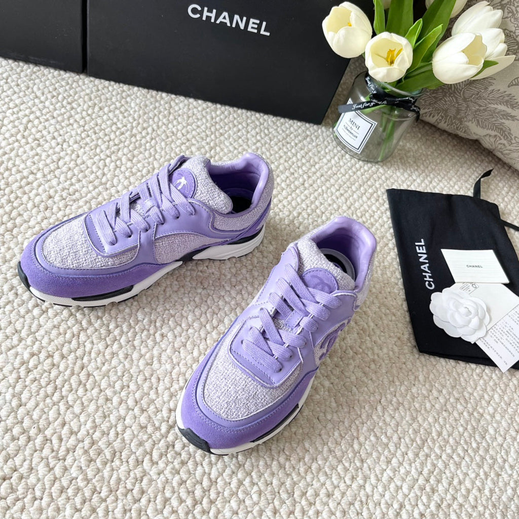 CHANEL SNEAKER IN IRIS PURPLE WOOL TWEED AND SUEDE
