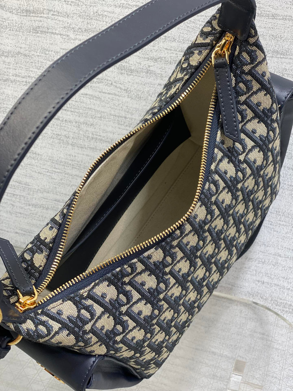 DIOR 25S MEDIUM D-DREAM BAG 24 IN BLUE  OBLIQUE JACQUARD AND SMOOTH CALFSKIN