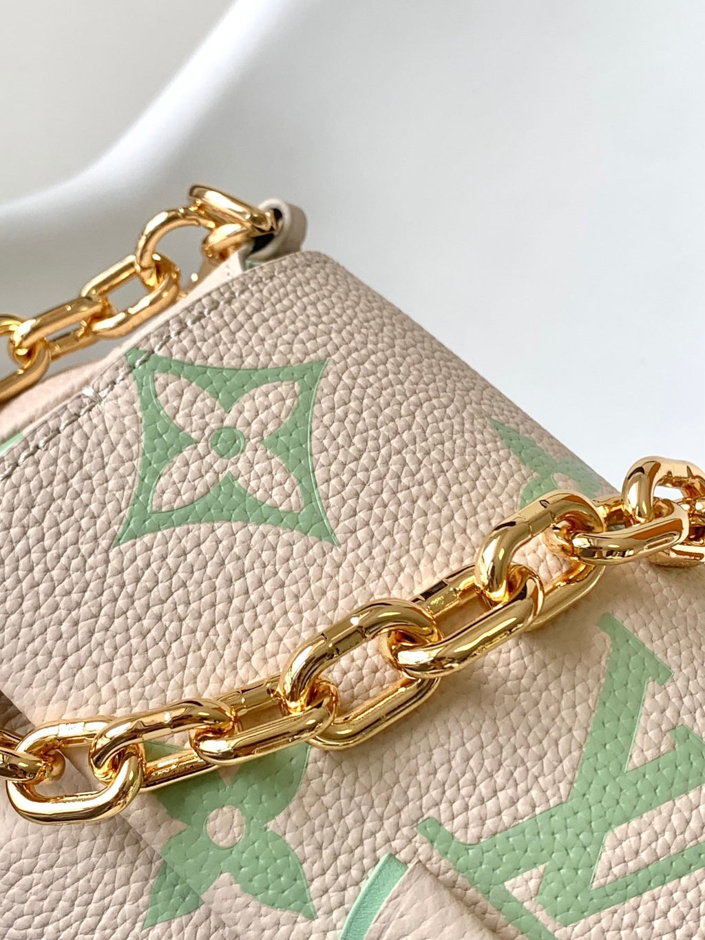 LOUIS VUITTON FAVORITE BAG 24 IN BEIGE MIX GREEN MONOGRAM SOFT GRAINED COWHIDE