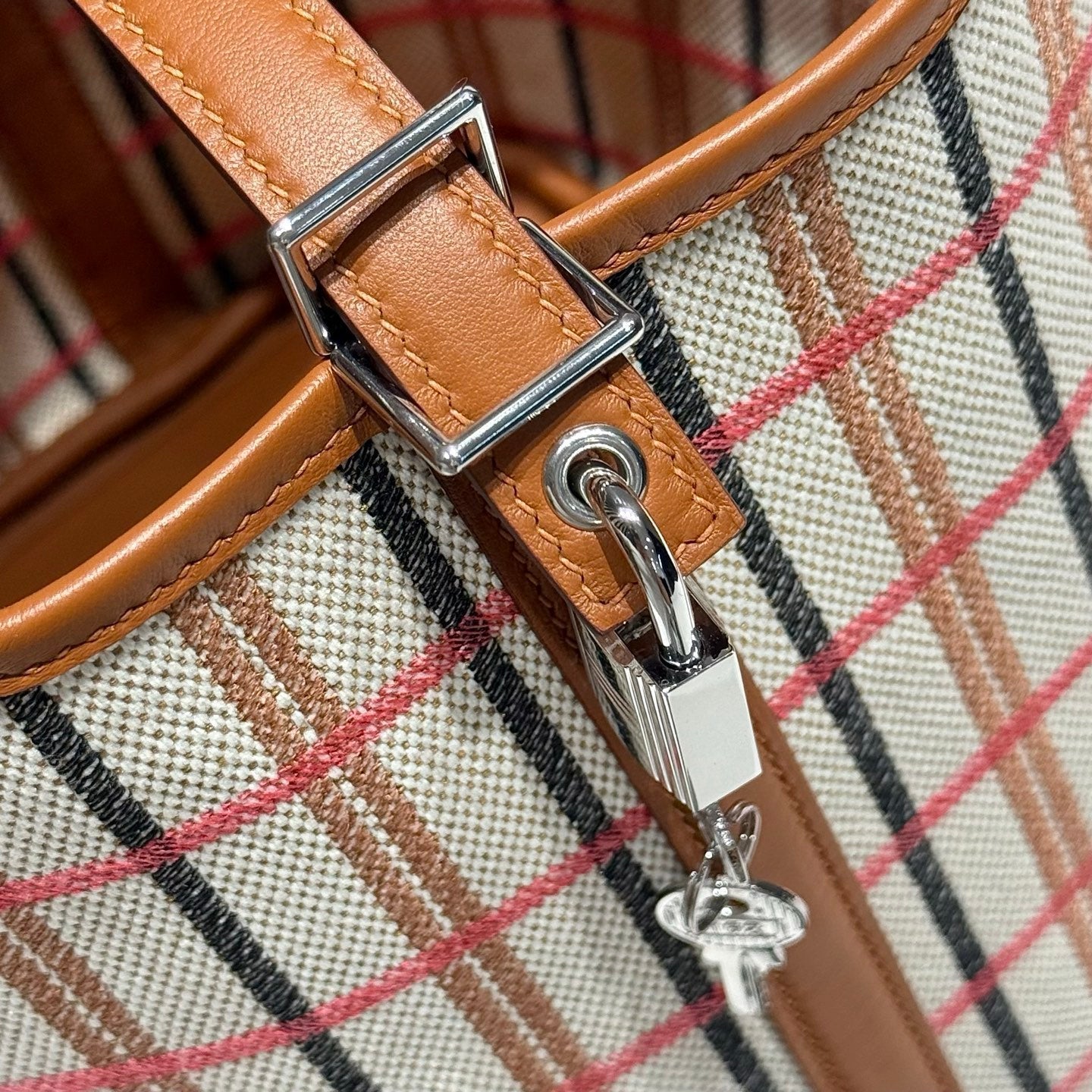 HERMES PICOTIN LOCK 18 BAG IN GOLD CALFSKIN ÉCRU/BEIGE/FAUVE/ROSE POP/NOIR EMBROIDERY PLAID CANVAS
