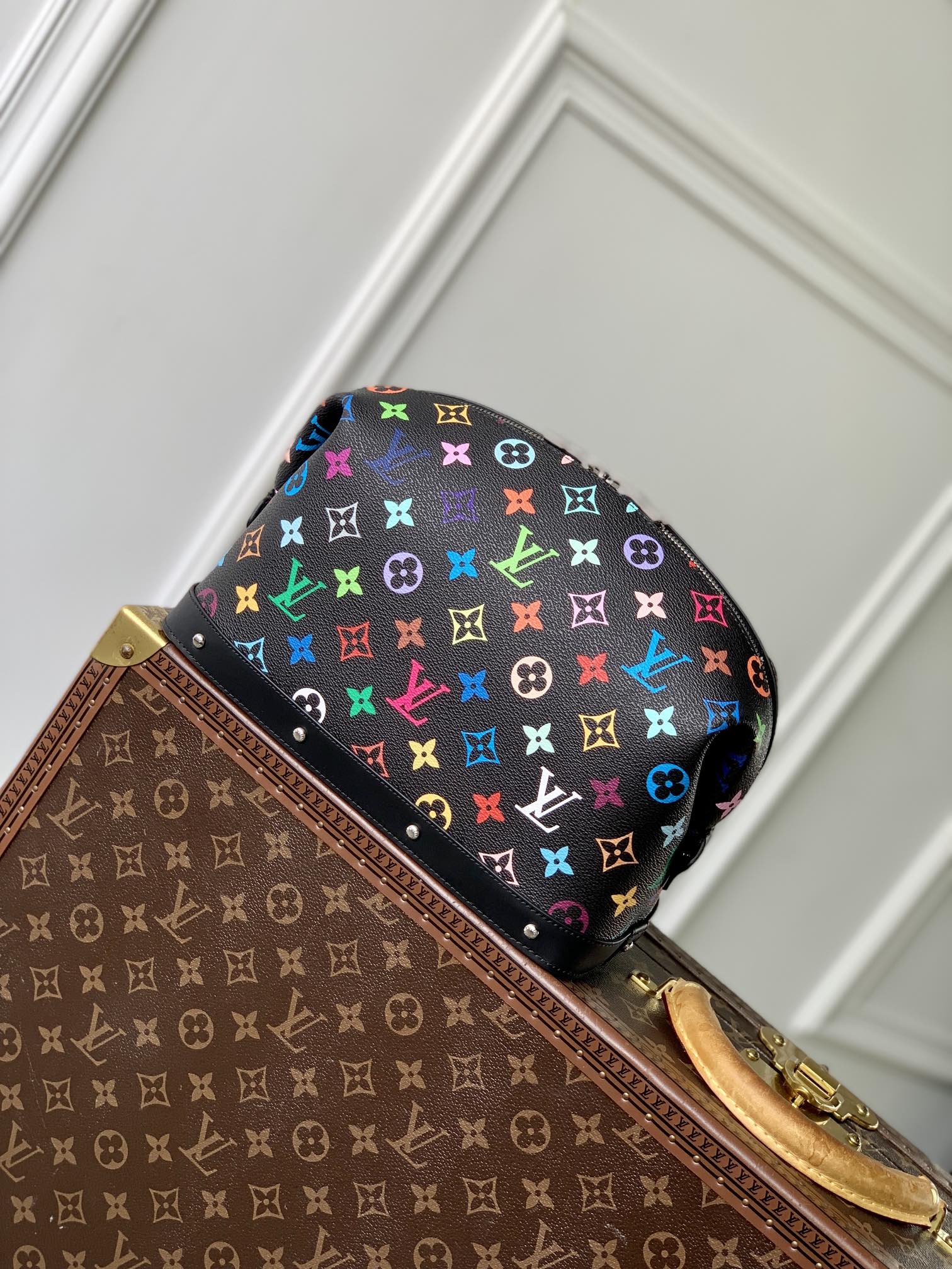 LOUIS VUITTON COSMETIC POUCH GM 27 IN COLORFUL MONOGRAM CANVAS