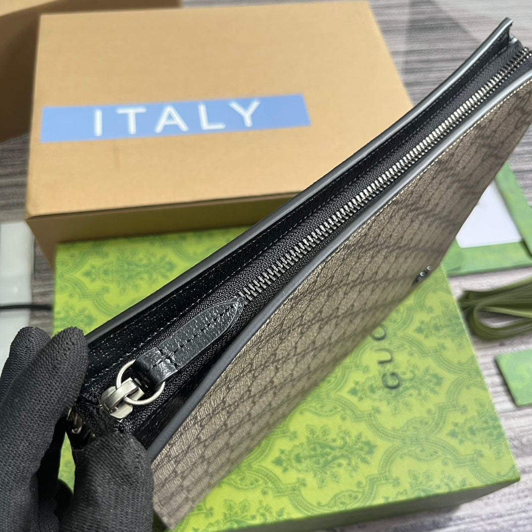 GUCCI NEO VINTAGE 26  SUPREME POUCH IN BEIGE AND EBONY CANVAS