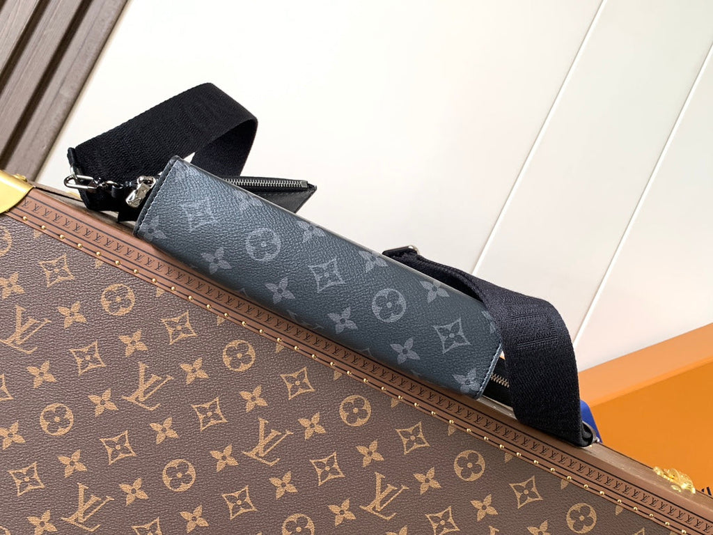 LOUIS VUITTON LV 25S GASTON WEARABLE WALLET 22 IN MONOGRAM ECLIPSE REVERSE CANVAS