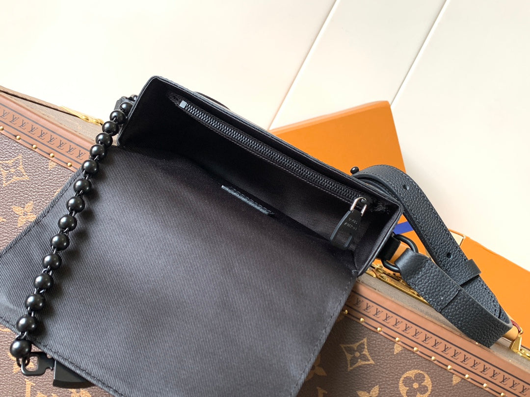 LOUIS VUITTON LV 25S STEAMER BAG 18 IN DAMOFLAGE BLACK CANVAS