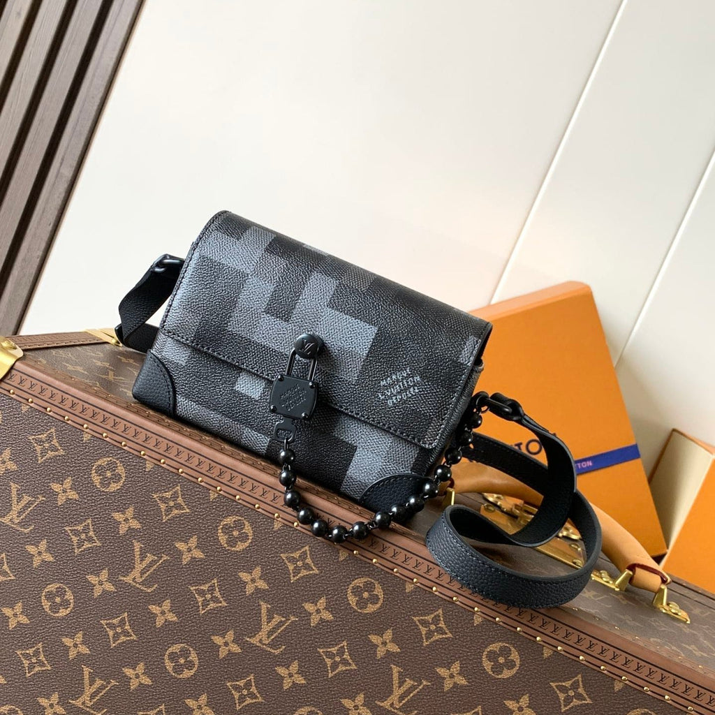 LOUIS VUITTON LV 25S STEAMER BAG 18 IN DAMOFLAGE BLACK CANVAS