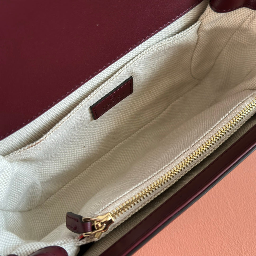 GUCCI 26S SHOULDER BAG 21 IN DARK RED CALFSKIN