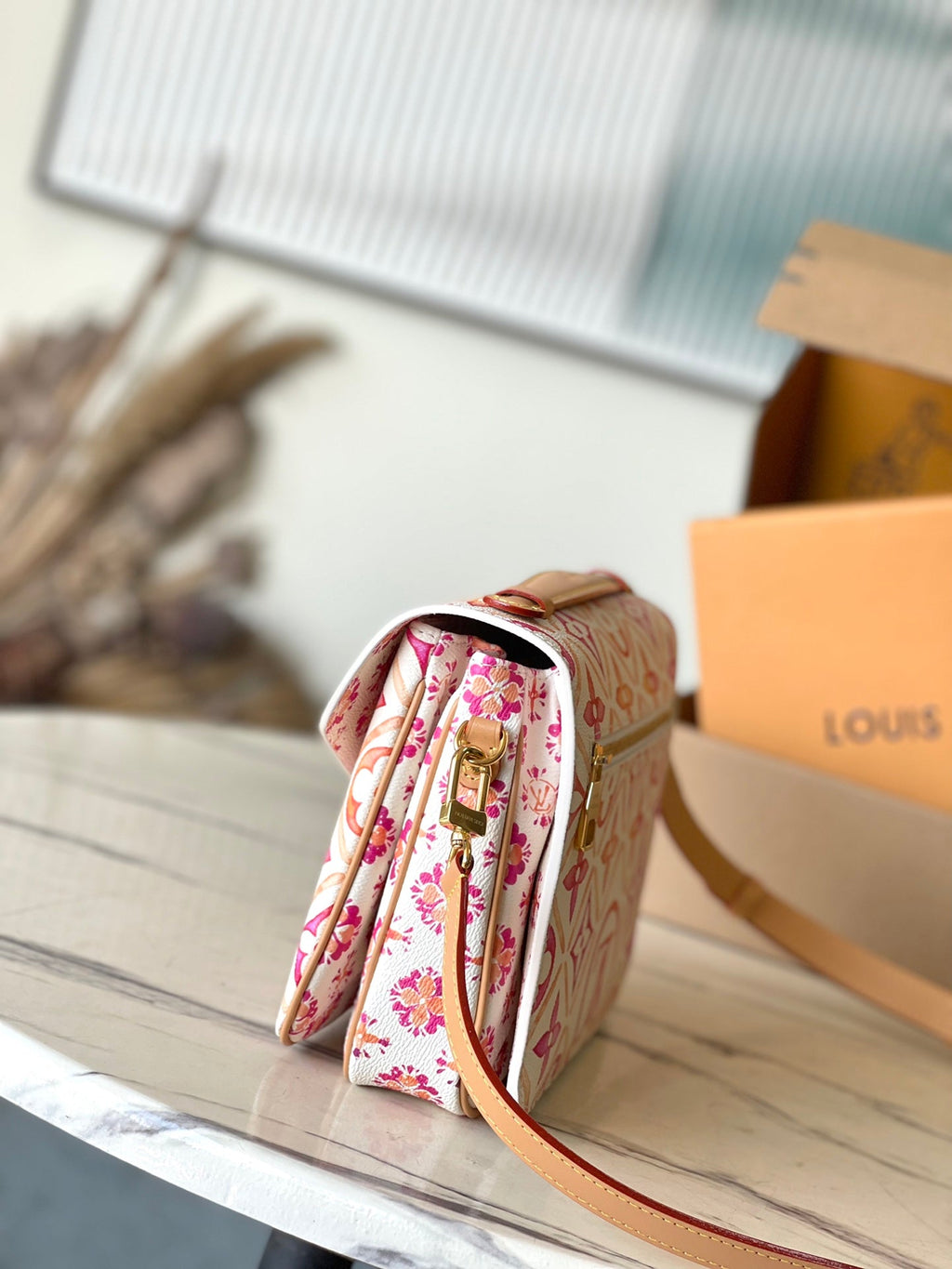 LOUIS VUITTON POCHETTE MÉTIS 25 IN CORAL MONOGRAM TILES CANVAS GOLD HARDWARE