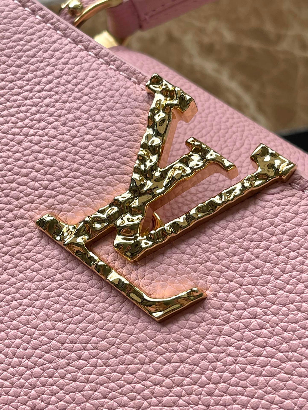 LOUIS VUITTON CAPUCINES EAST-WEST MINI 22 IN BLUSH PINK CALFSKIN GOLD HARDWARE
