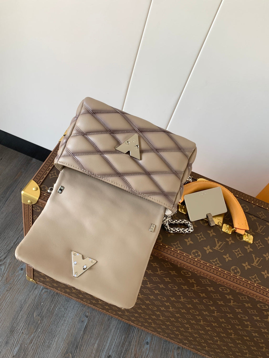 LOUIS VUITTON LV 25S GO-14 MM 23 IN BROWN QUILTED LAMBSKIN SILVER HARDWARE