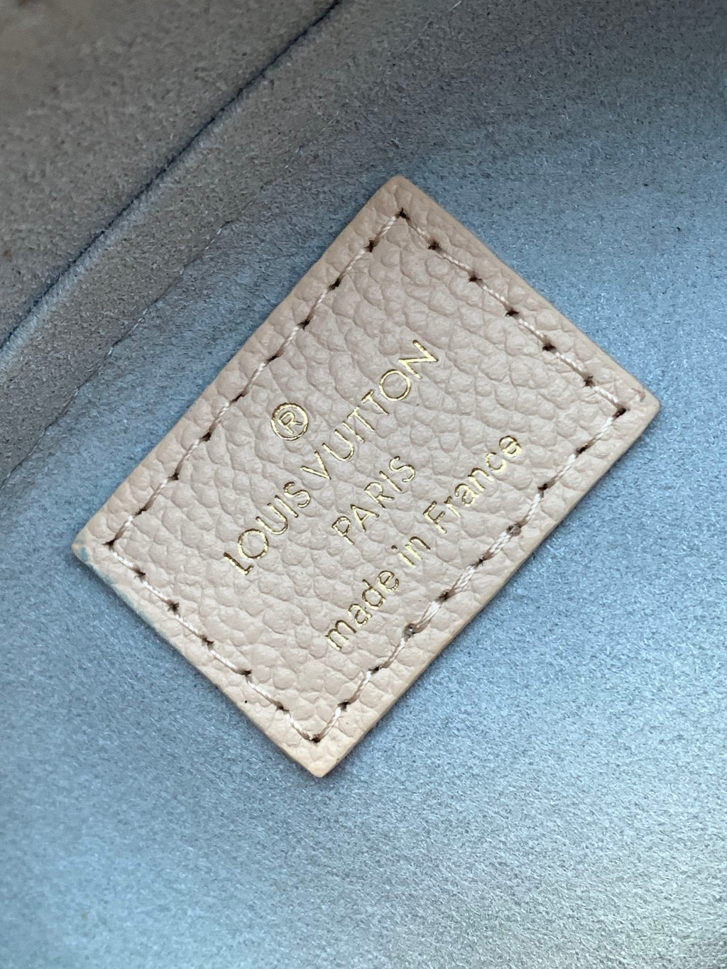 LOUIS VUITTON LV 25S ONTHEGO EAST WEST BAG 25 IN WHITE BLUE CALFSKIN MONOGRAM EMPREINTE