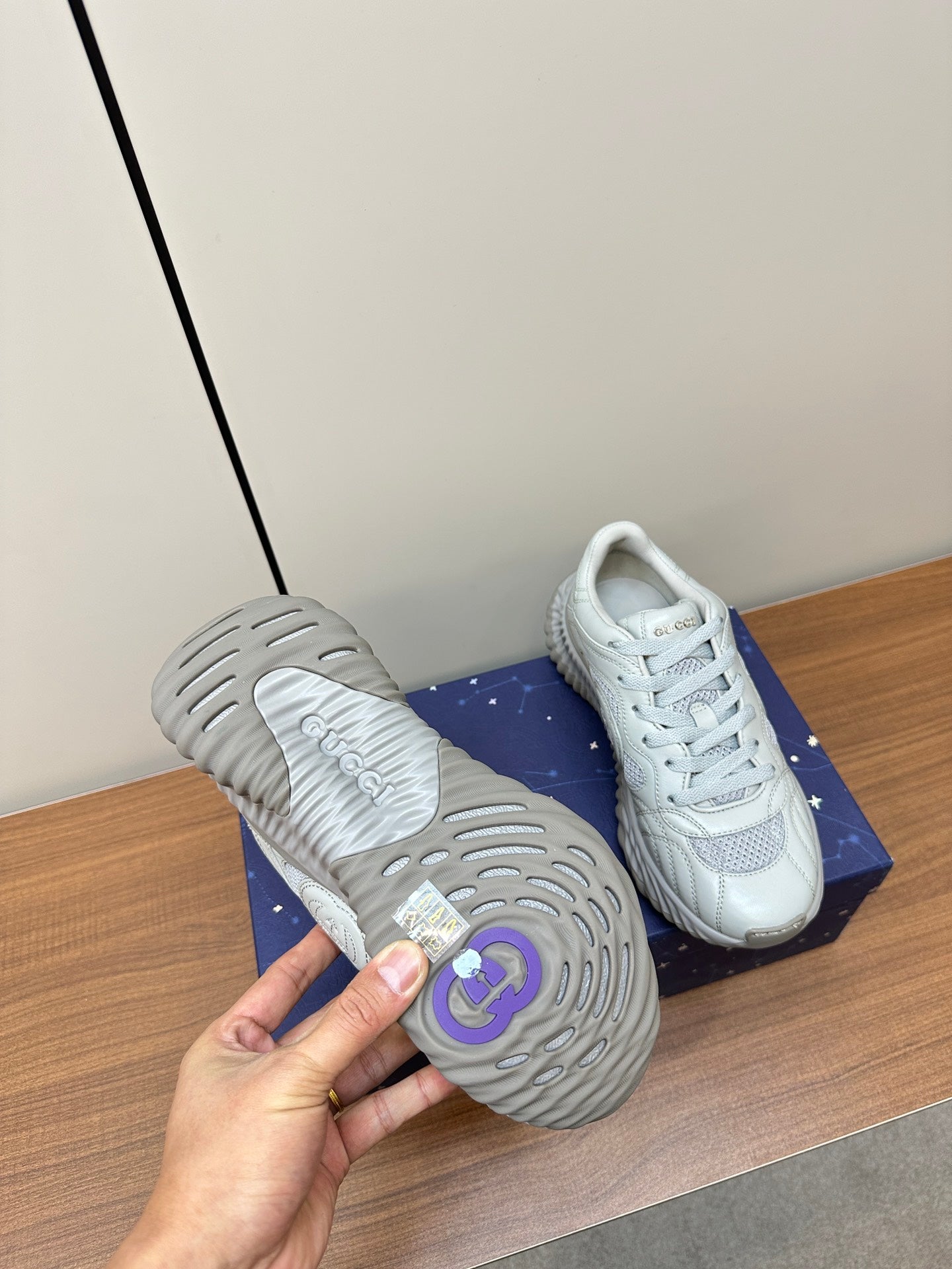GUCCI Ripple Leather Sneakers White Pearl