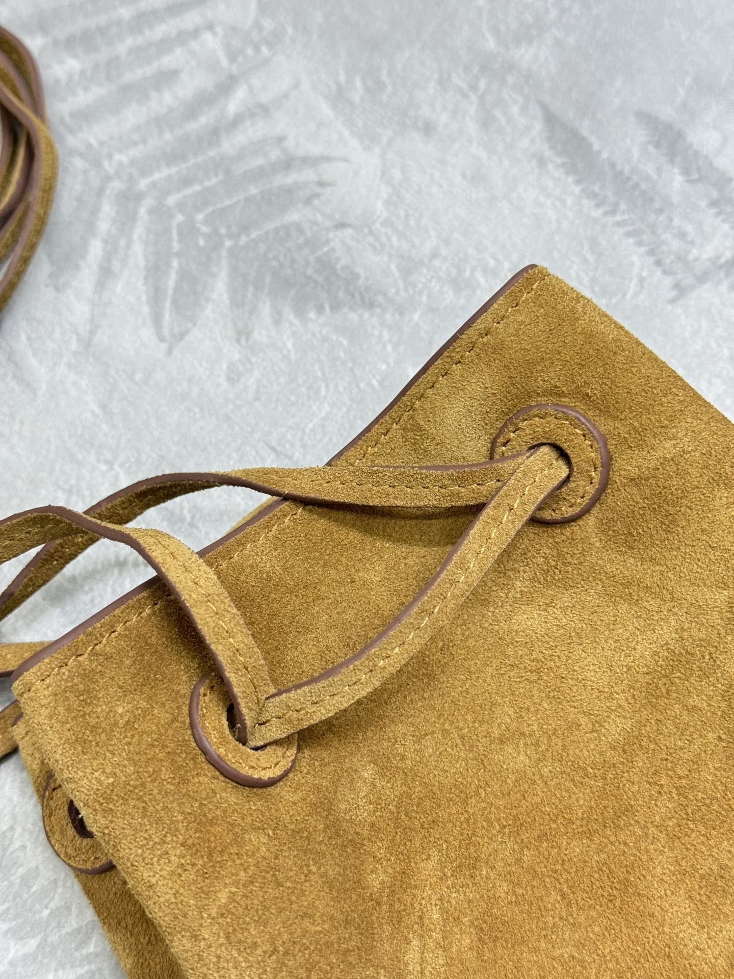 PRADA 25S BUCKET BAG 20 IN LIGHT CARAMEL SUEDE GOLD HARDWRE