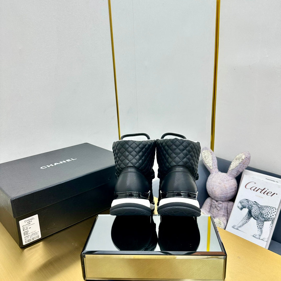 CHANEL ATHLETIC SHOES IN BLACK CALFSKIN