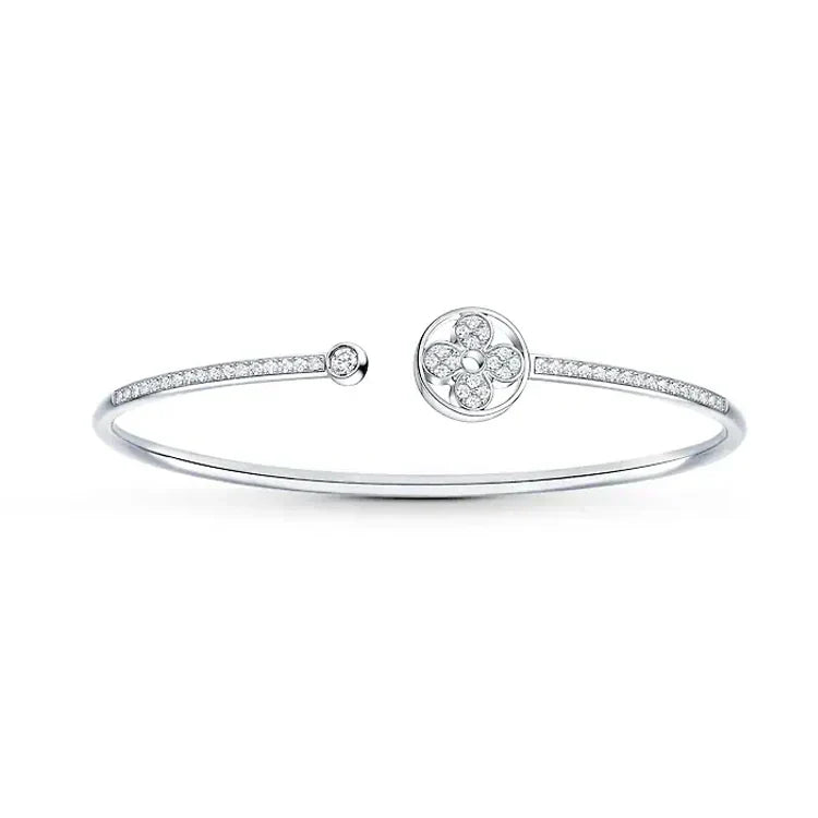 18K Louis Vuitton Idylle Blossom Twist Bracelet